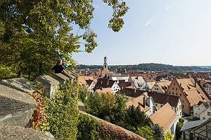 Fotografie über die Dächer der historischen Altstadt von Biber