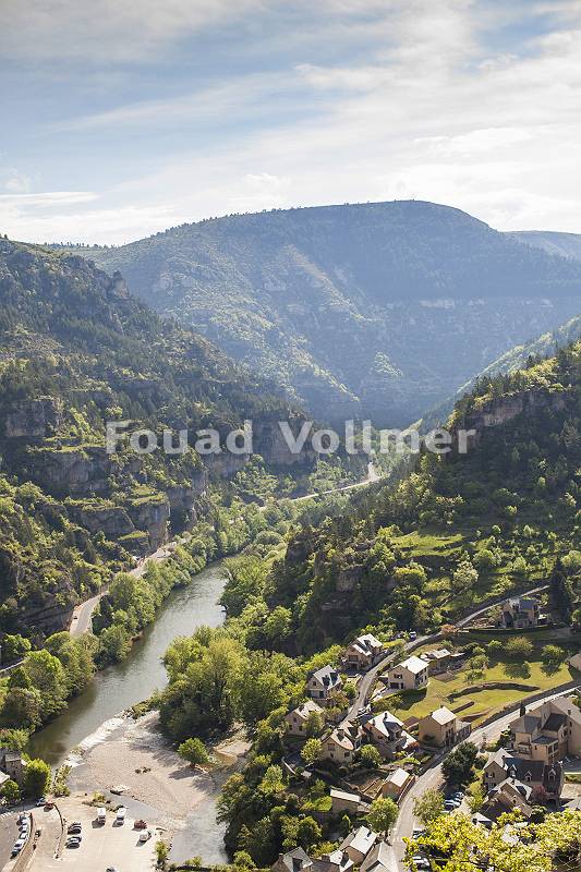 Fotografie des felsigen Tarntales in Südfrankreich